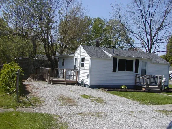24 Myers Ave, Shelby, OH 44875