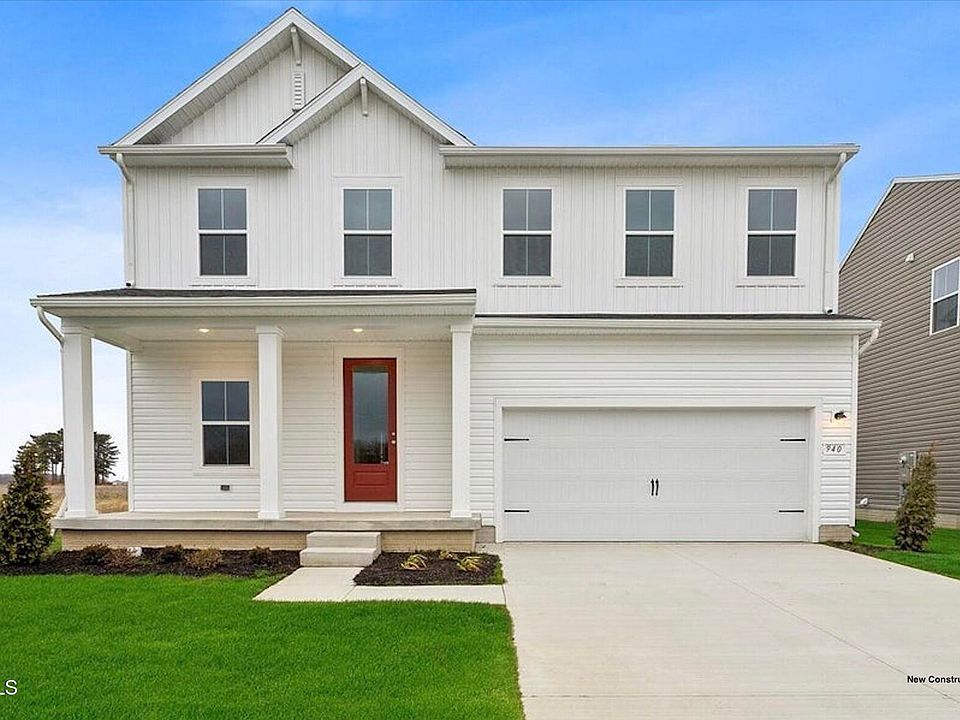 1st image of 940 Darter Dr