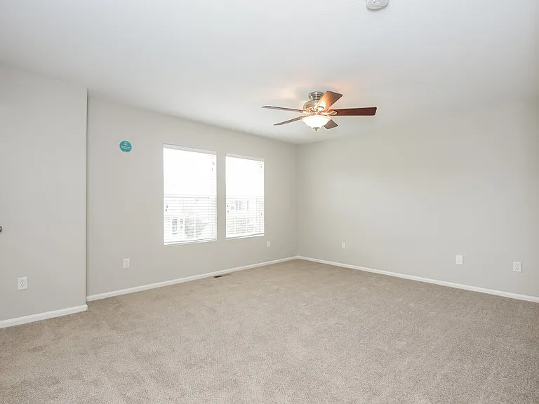 1832 Morningview Ln — Photo 13