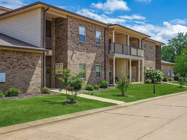 Stonewater Place Apartments — Photo 12