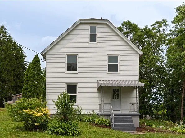 121 Freeport Rd, Butler, PA 16002
