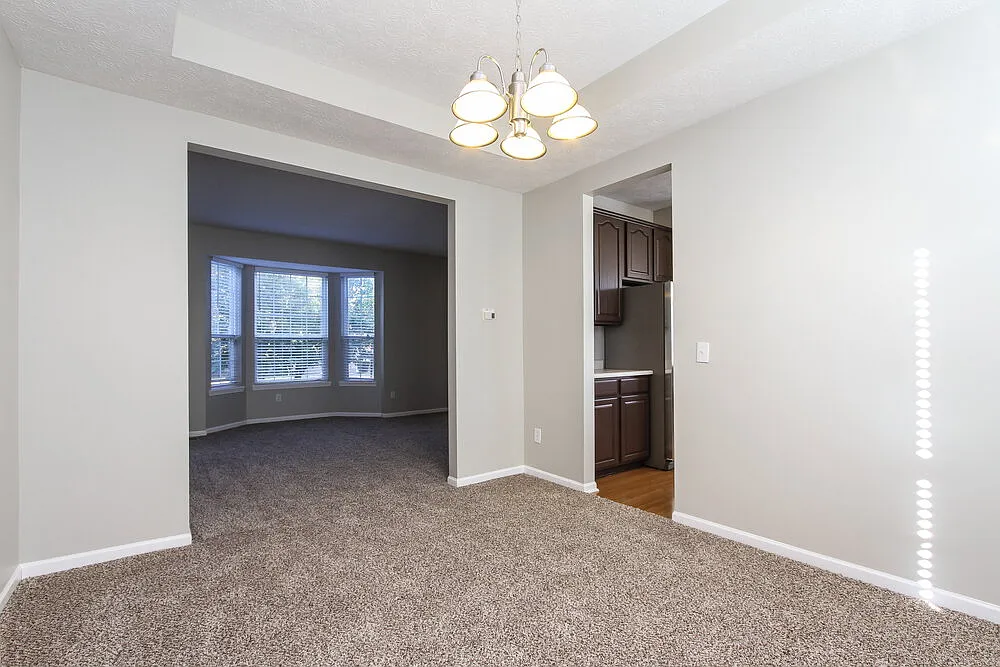4 bed, 2.5 bath, 2324 sqft, $2,345 — Photo 4