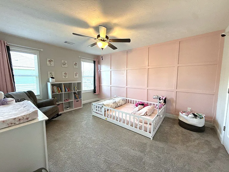 Upstairs Bedroom 2