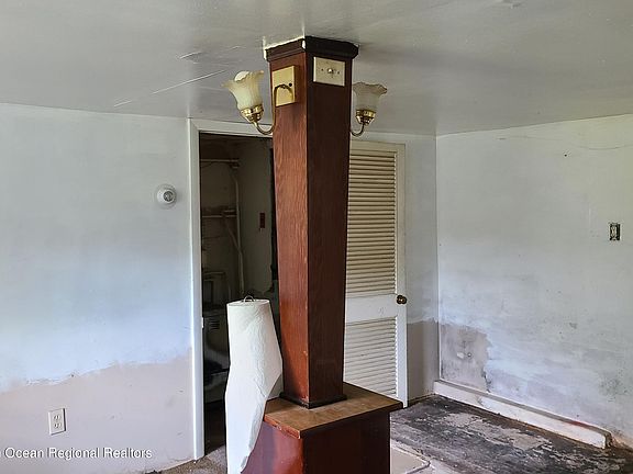 4th image of 432 Cedar Ave