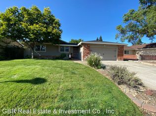 8213 Cedar Crest Way, Sacramento, CA 95826