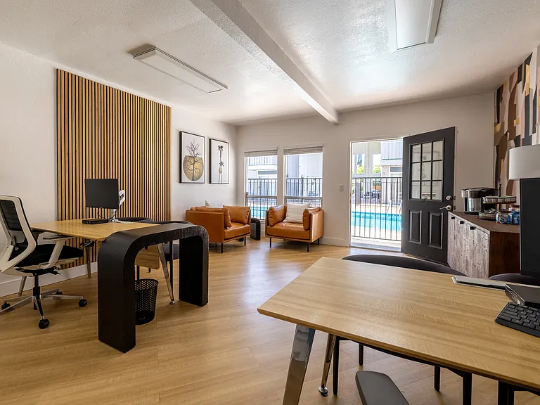 Campbell West Apartments — Photo 28