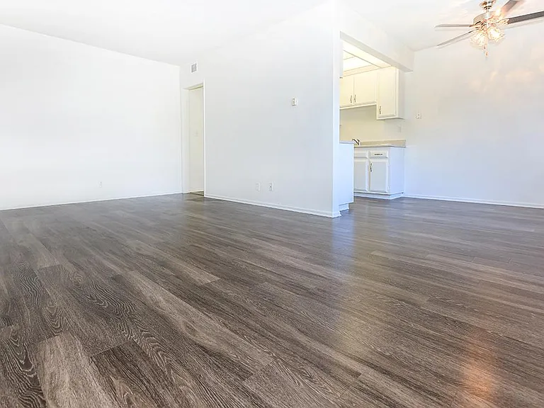 Orleans Apartment Homes — Photo 14
