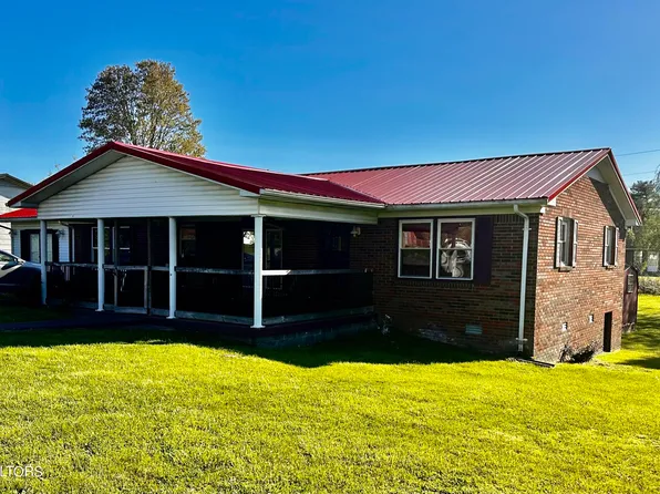 135 Brittain Dr, Harrogate, TN 37752