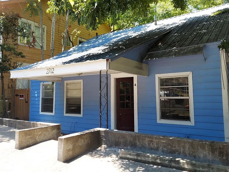 2712 Whitis Ave #A-C — Photo 9
