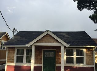 310 12th Ave, Seaside, OR 97138
