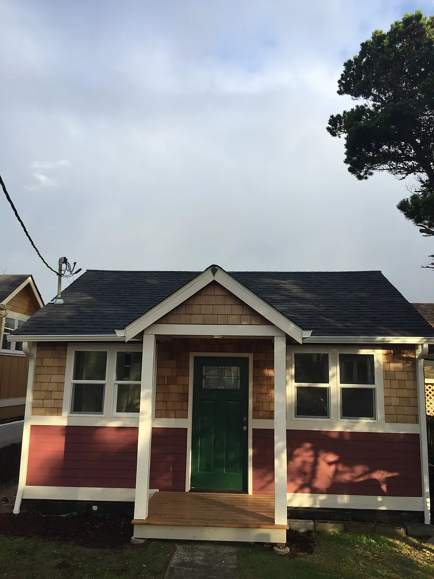 310 12th Ave photo 1