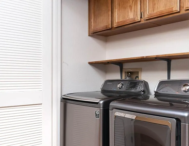 Washer & Dryer
