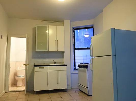 Rented by Bohemia Realty Group | media 8