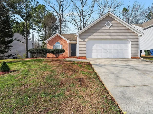 7517 Lullwater Cv, Huntersville, NC 28078