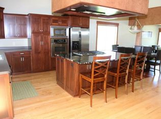 610 Brookwood Ln, Saint Cloud, MN 56303