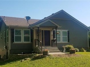 804 NE 71st St, Gladstone, MO 64118