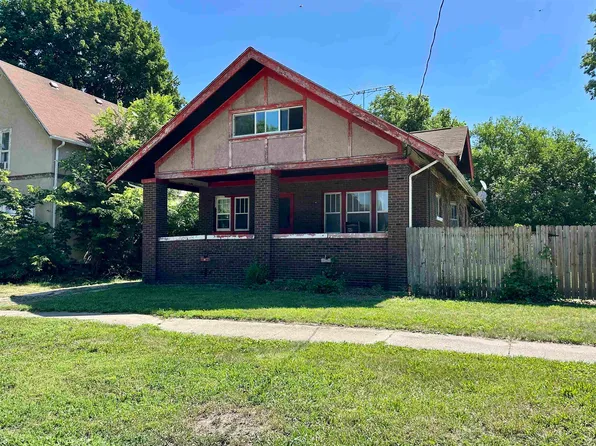 1520 Parmele St, Rockford, IL 61104