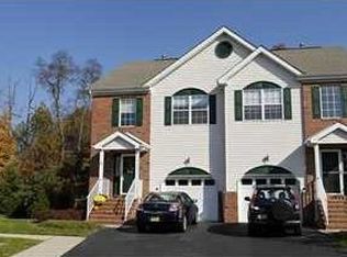 64 Heron Ct, Manalapan, NJ 07726