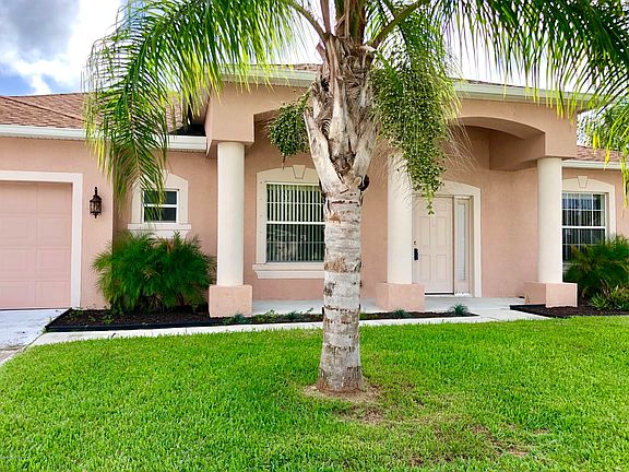 2nd image of 5553 Yaupon Holly Dr