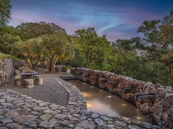 6015 Grove Street, Sonoma, CA 95476