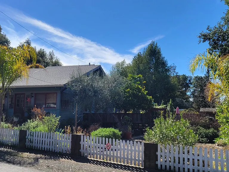 Shared yard