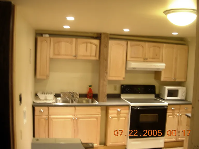 Rooms for Rent in Central Collegetown at 301 Dryden — Photo 25