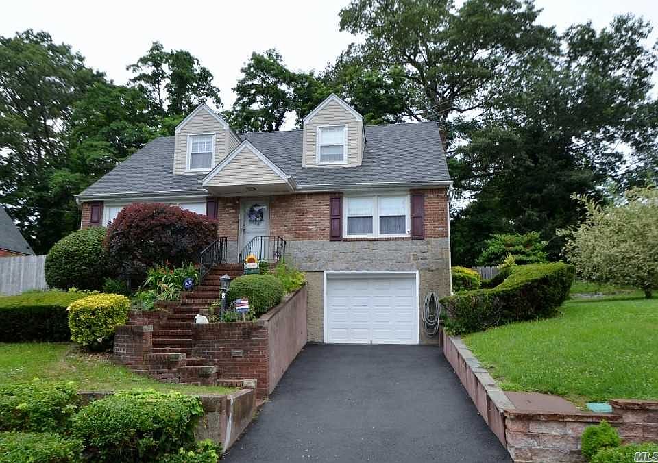 1st image of 8 Woodland Ave