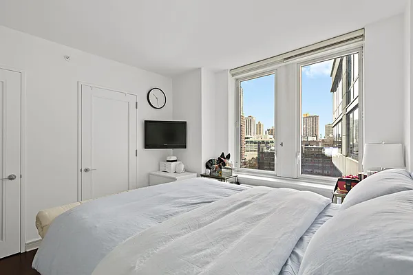 Sold by Nest Seekers International | media 18