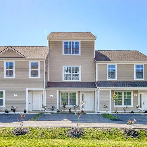 3 bed, 3.5 bath, 1782 sqft, $1,780 — Photo 1