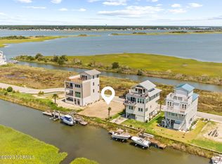 161 Atkinson Rd, Surf City, NC 28445