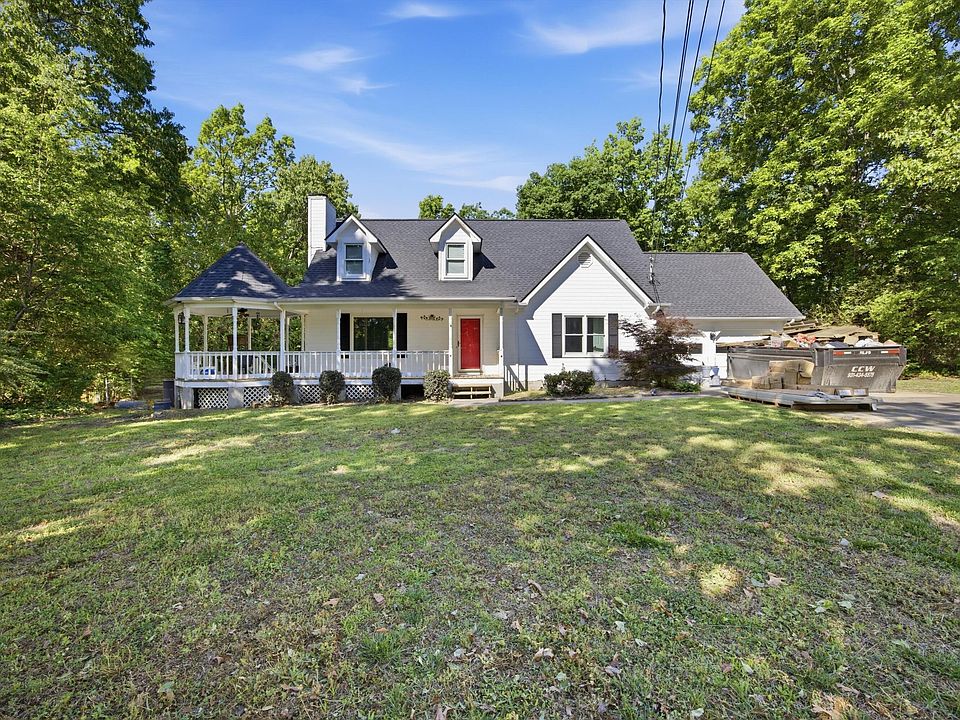 1st image of 483 Lennox Way