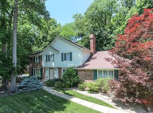 3338 Eden Hollow Pl, Carmel, IN 46033