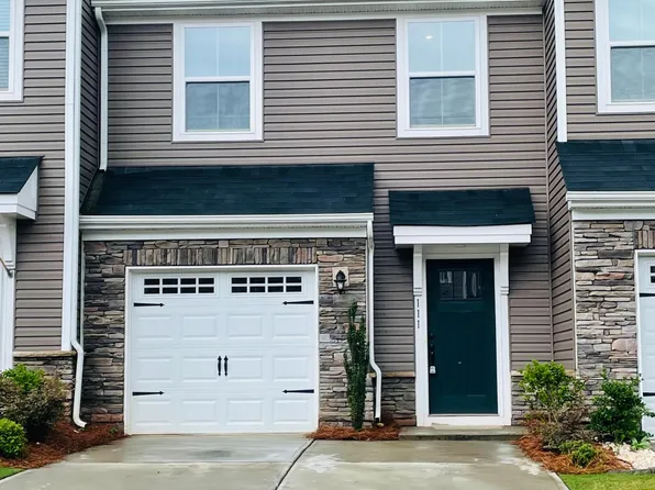 111 Roundtree Dr, Simpsonville, SC 29681