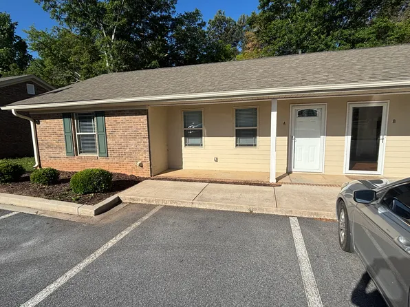 85 Middleton Blvd #A, Williamston, SC 29697
