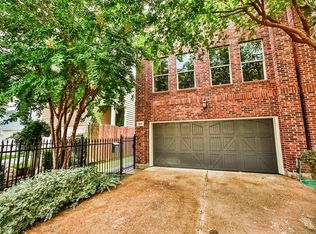 906 Lawrence St, Houston, TX 77008