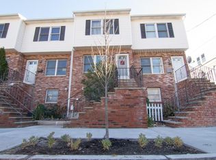 45 Gillooly Rd, Chelsea, MA 02150