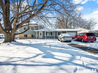 301 Dundee Rd, East Peoria, IL 61611