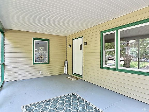 2nd image of 105 Magnolia Dr