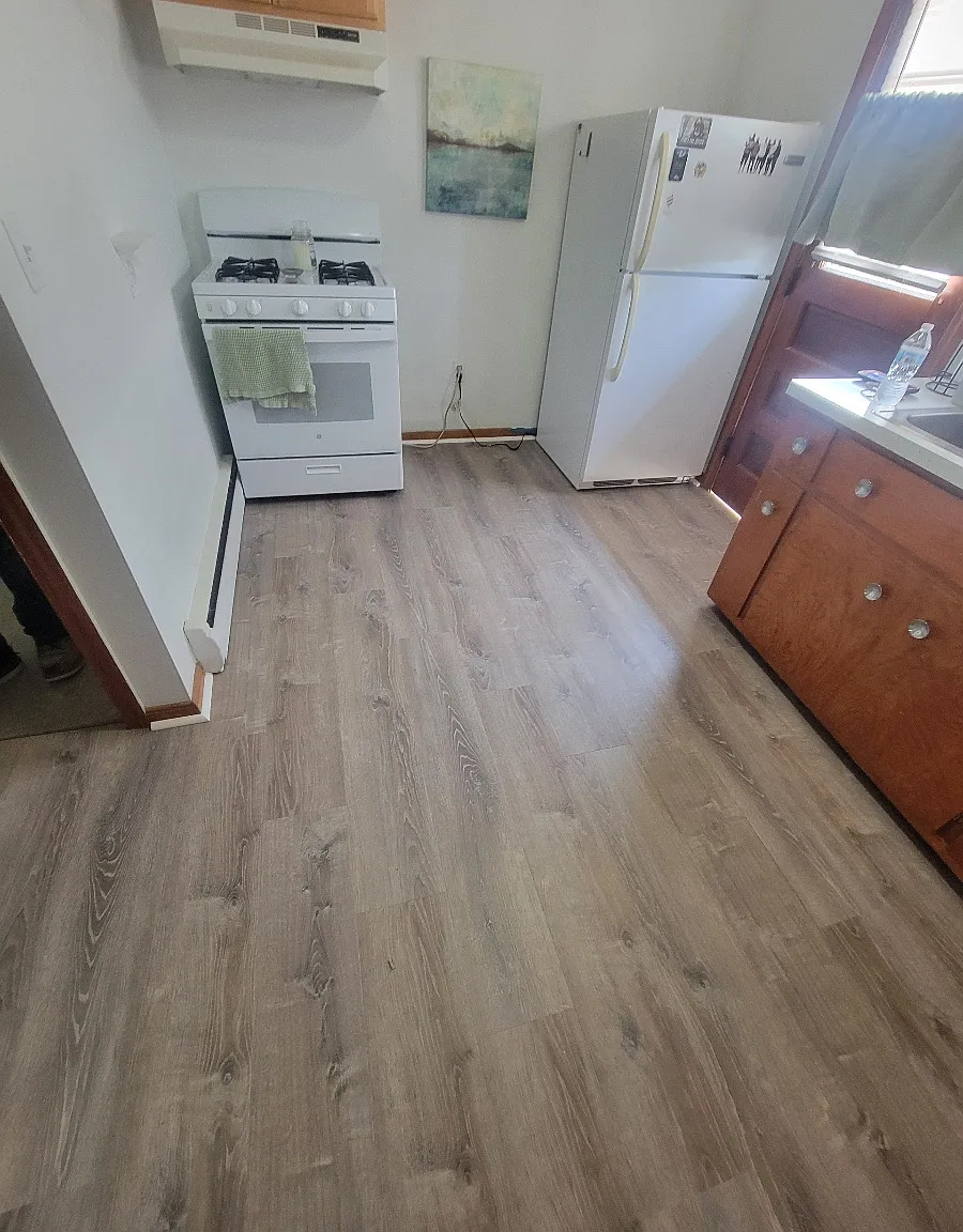 28 Monroe St — Photo 2