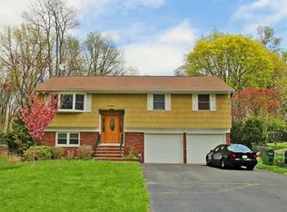 28 King St, Edison, NJ