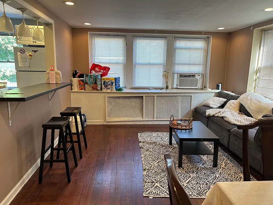 Living Room (oversized)