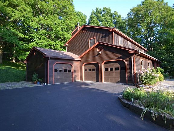 2nd image of 3204 Bella Vista Dr