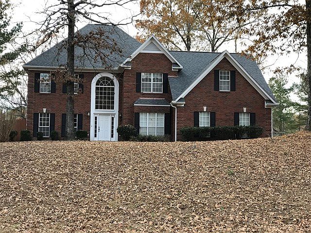 1st image of 304 Woodland Hills Dr