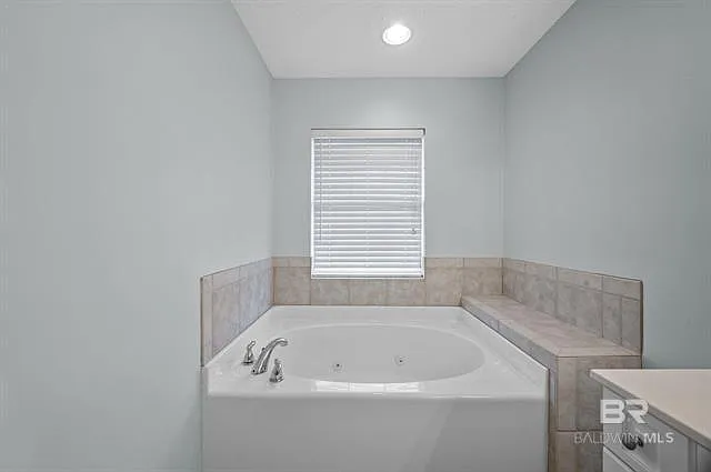 613 E 21st Ave — Photo 9