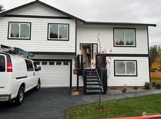 9530 Holly Dr, Everett, WA 98204