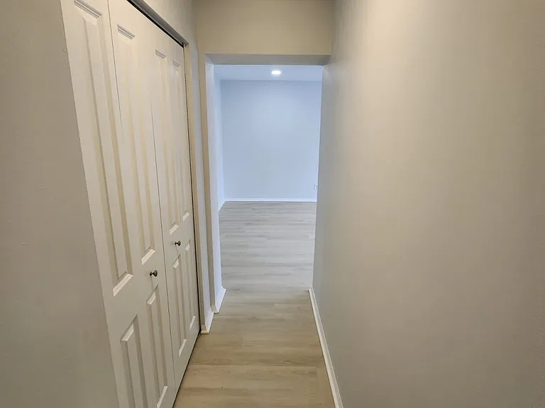 11319 Commonwealth Dr #102 — Photo 9