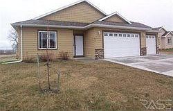 1st image of 609 N Daisy Ave