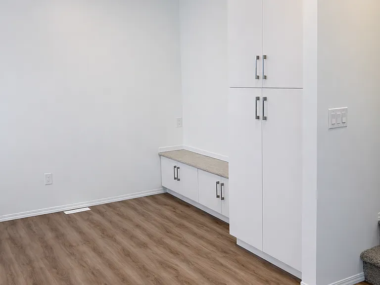 11813 47th St NW — Photo 5