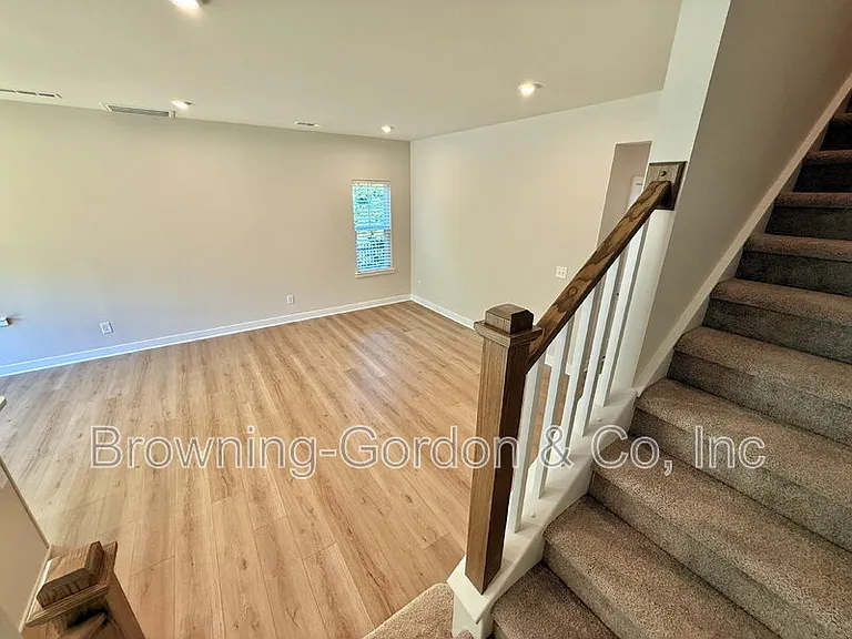 321 Brightsmith Ln #A — Photo 6