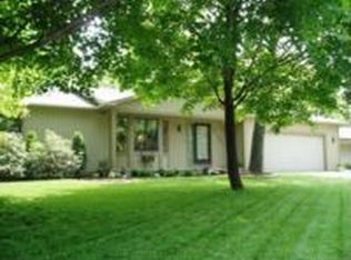 3166 Kenicott Dr, Commerce Township, MI